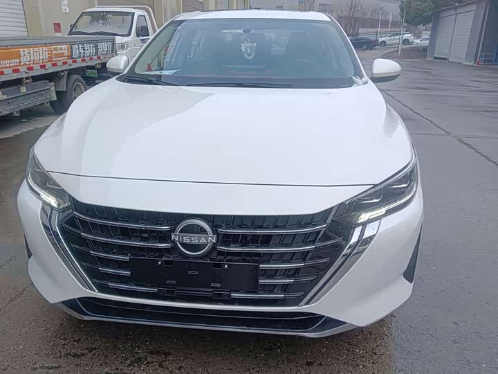 Фото 2 - Nissan Sylphy