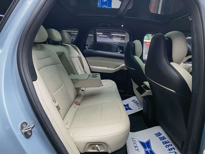 Фото 9 - Nio ES6