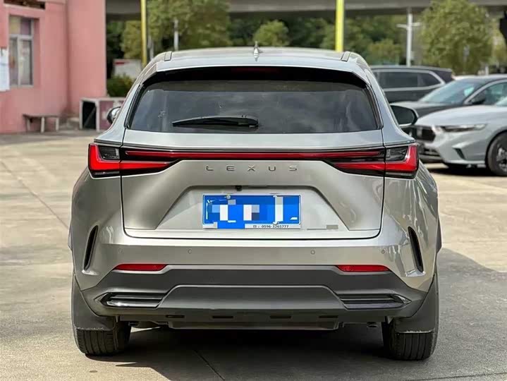 Фото 8 - Lexus NX