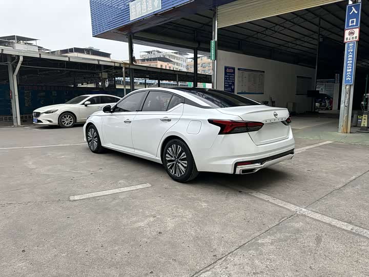 Фото 5 - Nissan Teana