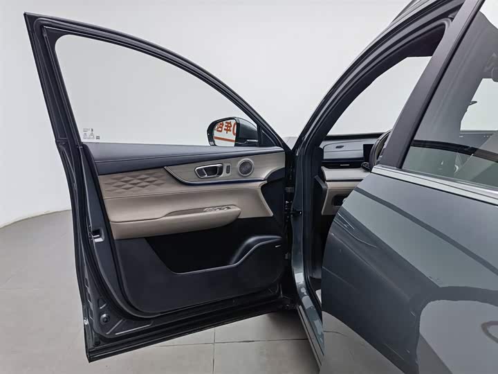 Фото 8 - Chery Fulwin T8