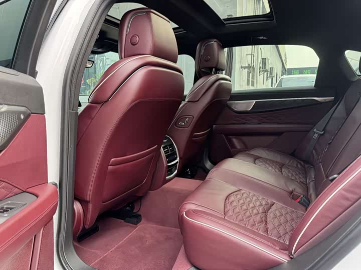 Фото 8 - Cadillac CT6