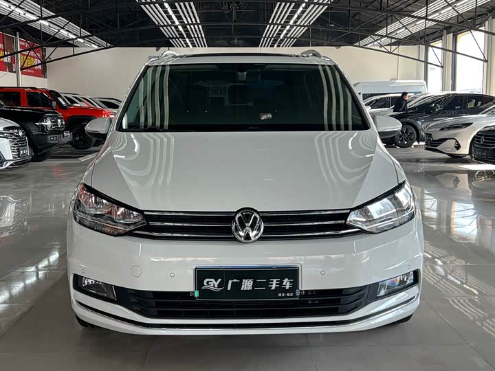 Фото 2 - Volkswagen Touran L