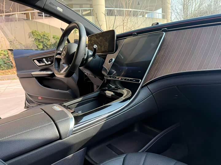 Фото 5 - Mercedes-Benz EQE