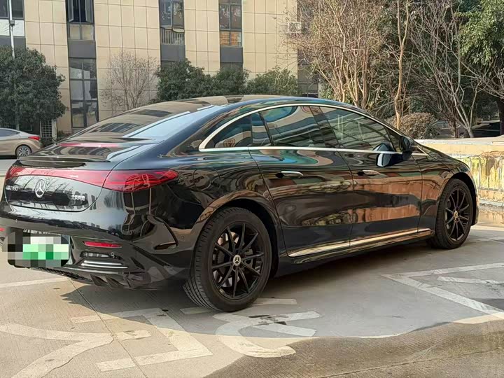 Фото 7 - Mercedes-Benz EQE