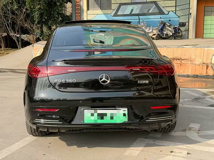 Фото 8 - Mercedes-Benz EQE