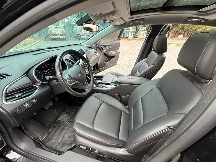 Фото 8 - Chevrolet Malibu XL