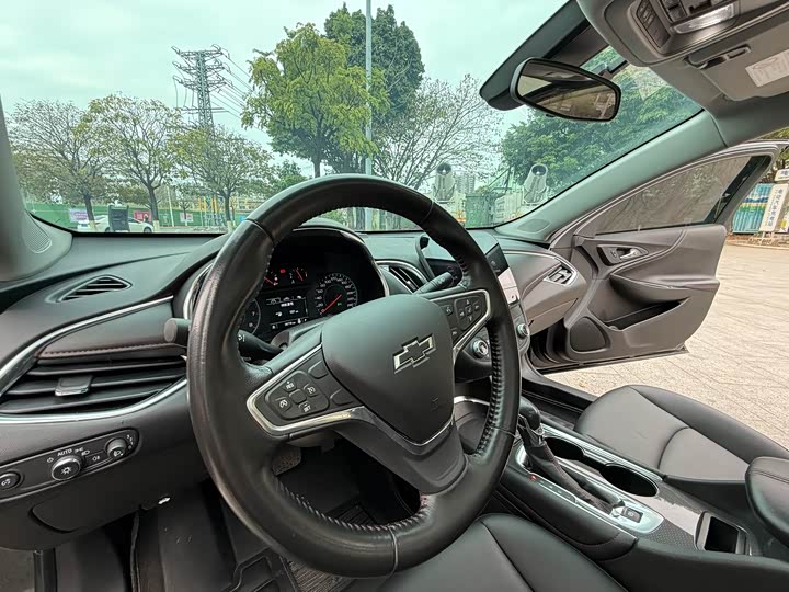 Фото 9 - Chevrolet Malibu XL