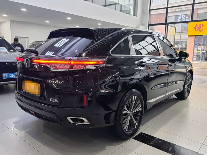 Фото 8 - Honda UR-V