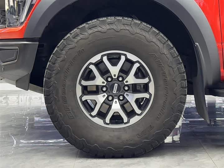 Фото 4 - Ford F-150 Raptor