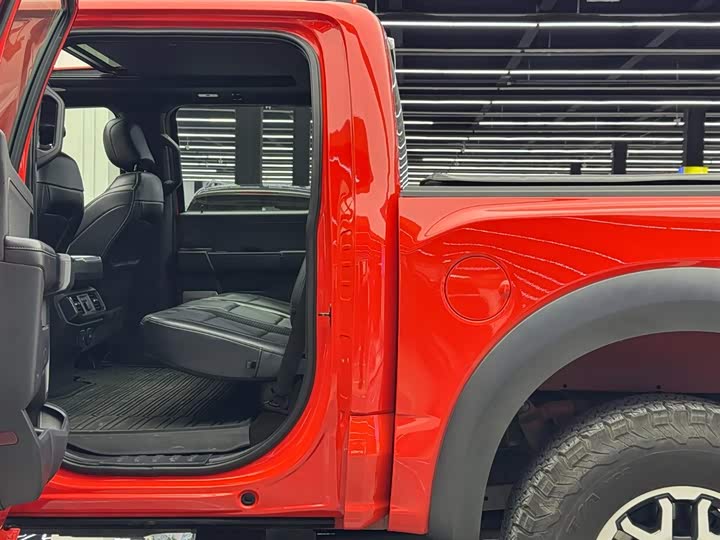 Фото 7 - Ford F-150 Raptor