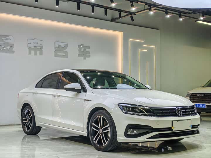 Фото 3 - Volkswagen Lamando L