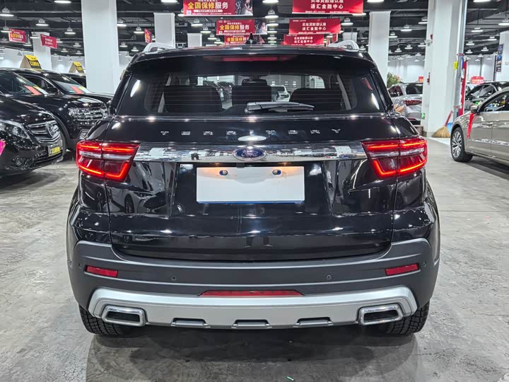 Фото 4 - Ford Territory