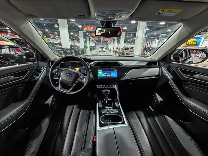 Фото 7 - Ford Territory