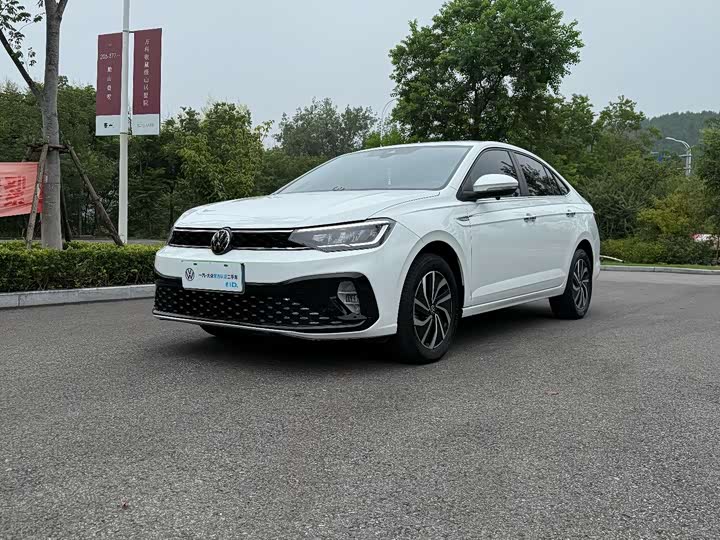 Фото 1 - Volkswagen Lavida