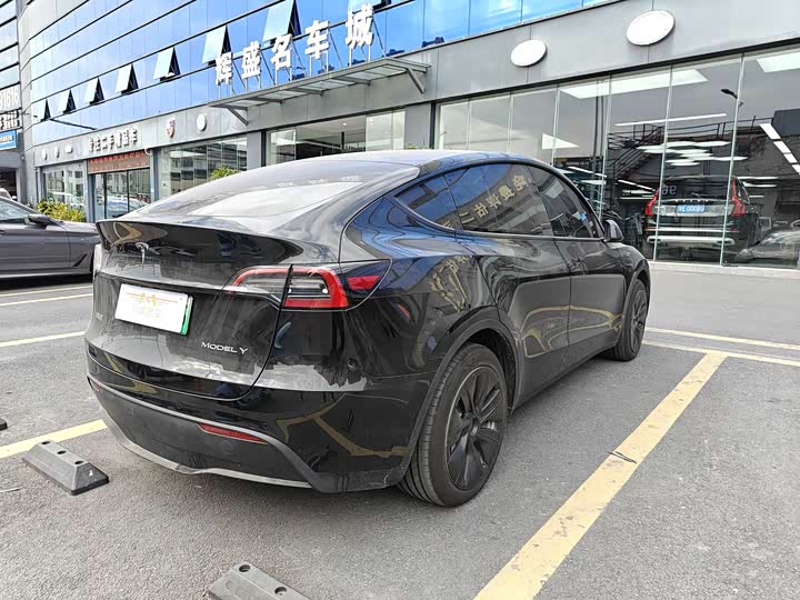 Фото 5 - Tesla Model Y