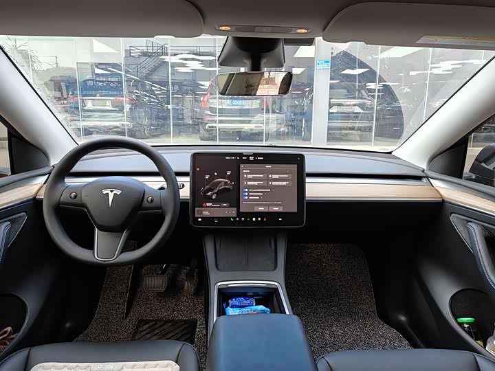 Фото 7 - Tesla Model Y