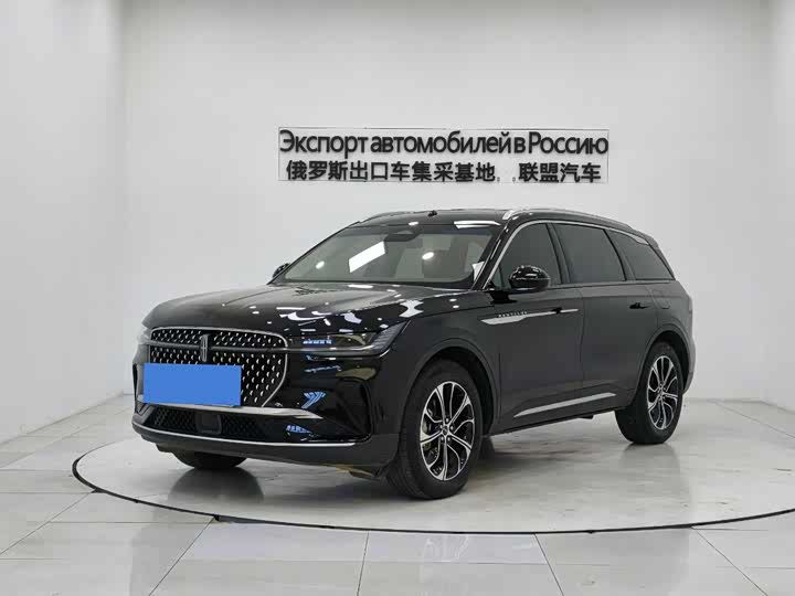 Фото 1 - Lincoln Nautilus