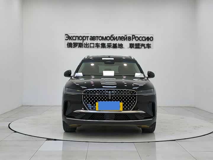 Фото 2 - Lincoln Nautilus