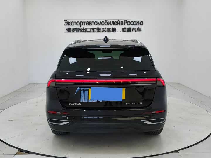 Фото 5 - Lincoln Nautilus