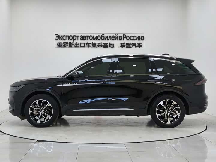 Фото 6 - Lincoln Nautilus