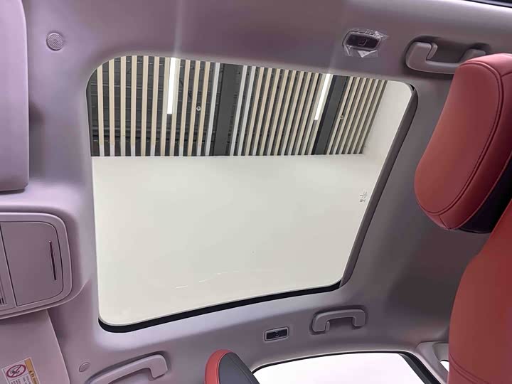 Фото 7 - Lincoln Z (Zephyr)