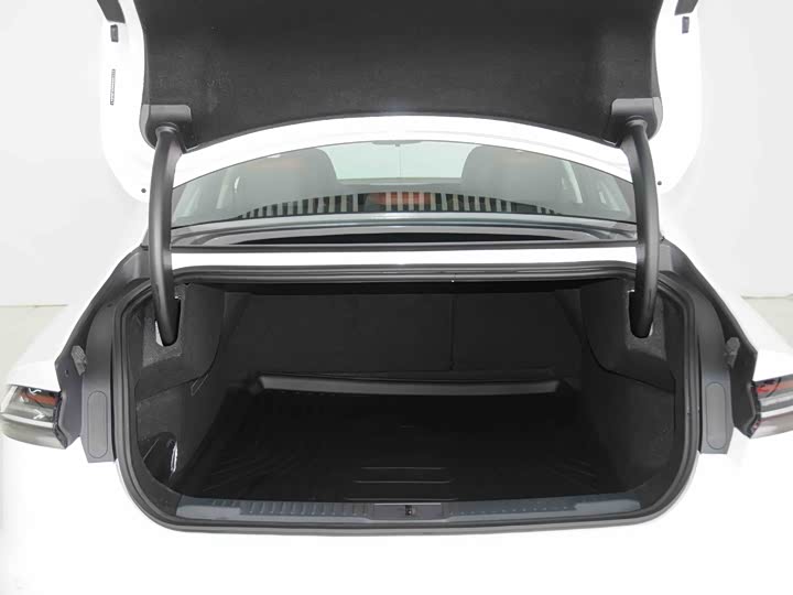 Фото 8 - Lincoln Z (Zephyr)