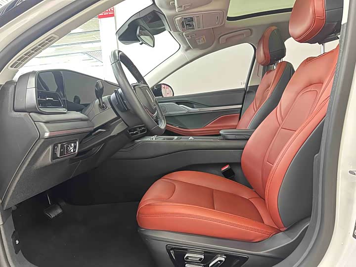 Фото 9 - Lincoln Z (Zephyr)