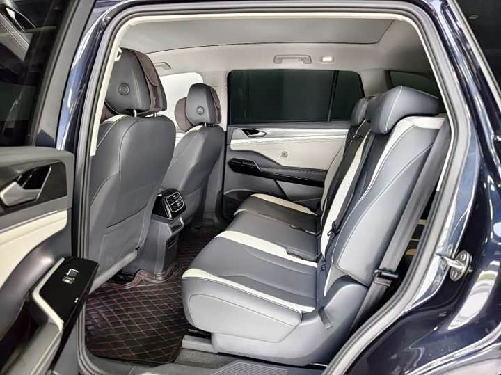 Фото 5 - Volkswagen ID.6 Crozz