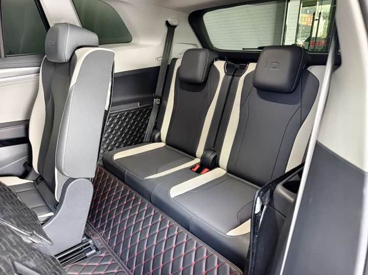 Фото 6 - Volkswagen ID.6 Crozz