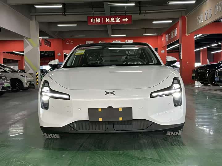 Фото 2 - XPeng Mona M03