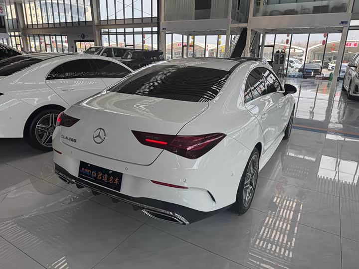 Фото 4 - Mercedes-Benz CLA-Class