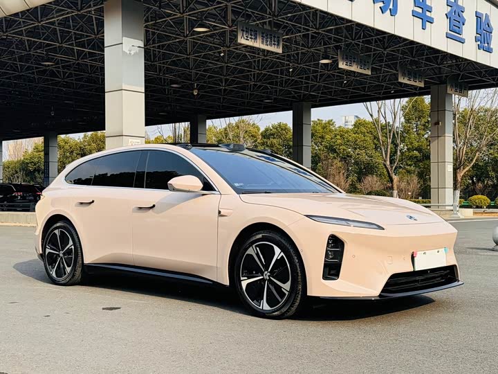 Фото 3 - Nio ET5T