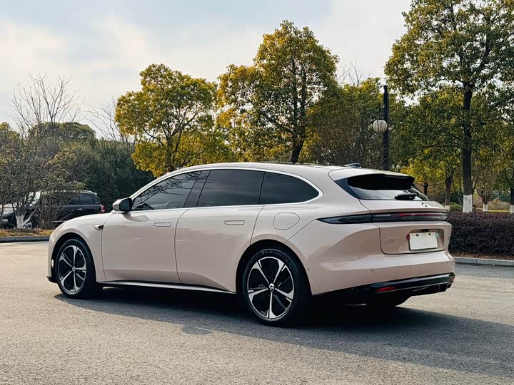 Фото 4 - Nio ET5T