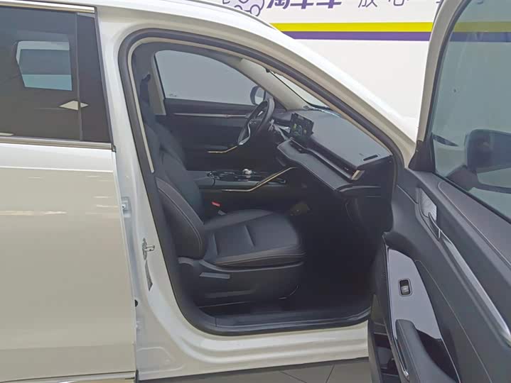 Фото 8 - Haval H6