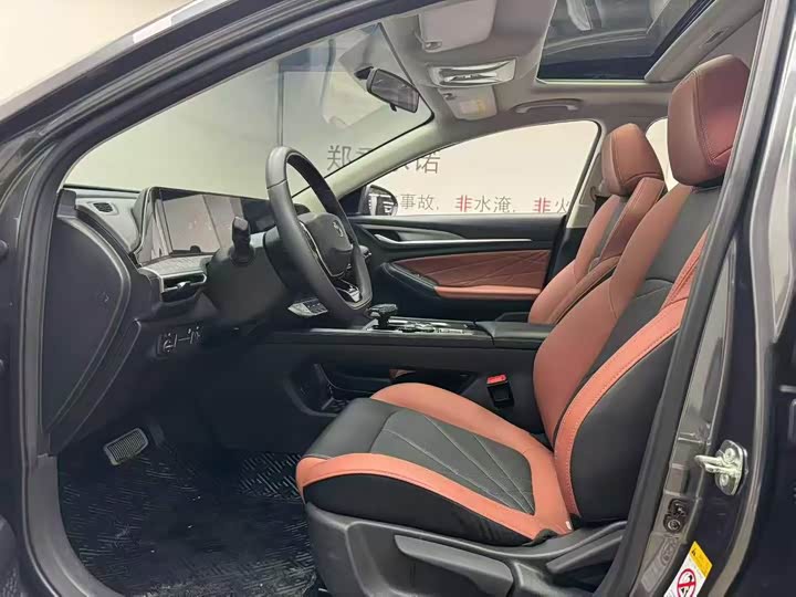 Фото 6 - Changan Eado Plus