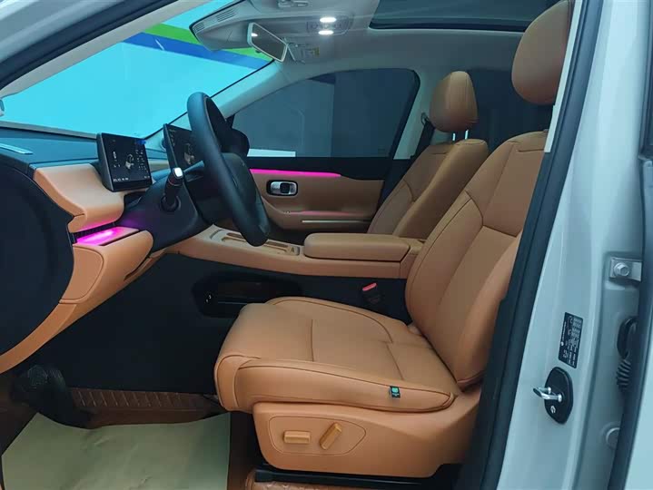 Фото 9 - Leapmotor C10