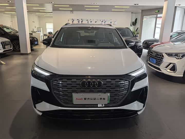 Фото 3 - Audi Q4 e-tron