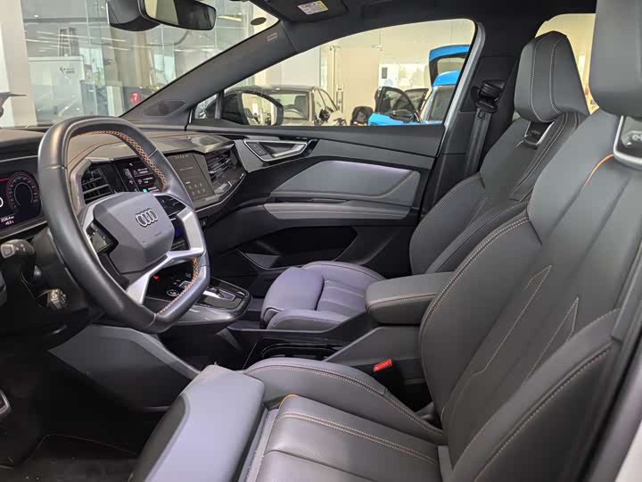 Фото 8 - Audi Q4 e-tron