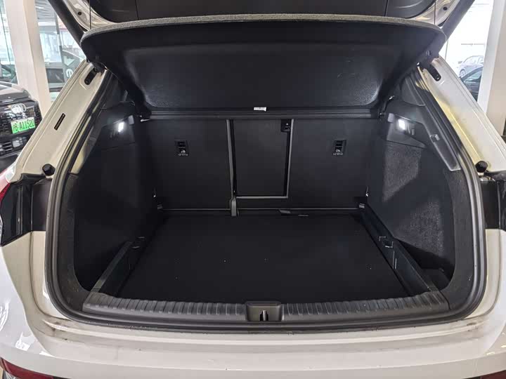 Фото 9 - Audi Q4 e-tron