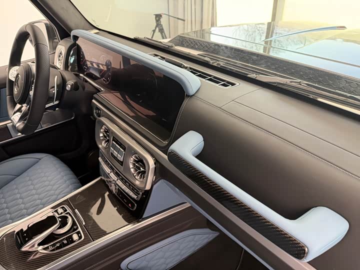 Фото 7 - Mercedes-Benz G-Class AMG