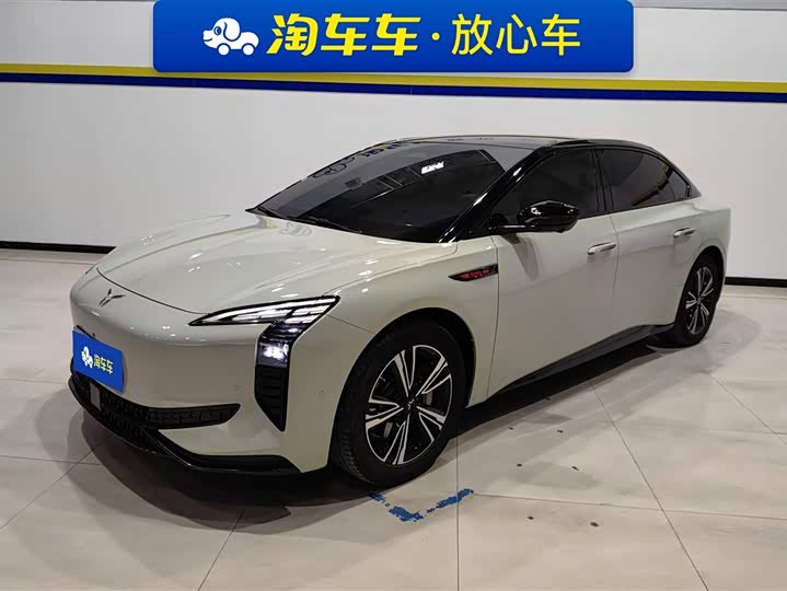 Photo 1 - Hongqi EH7