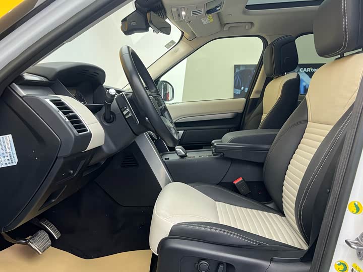 Фото 3 - Land Rover Discovery