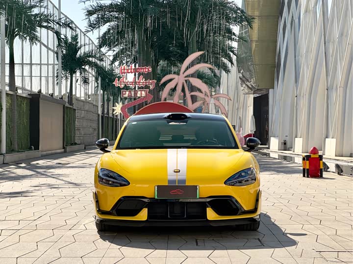 Фото 2 - Xiaomi SU7 Ultra