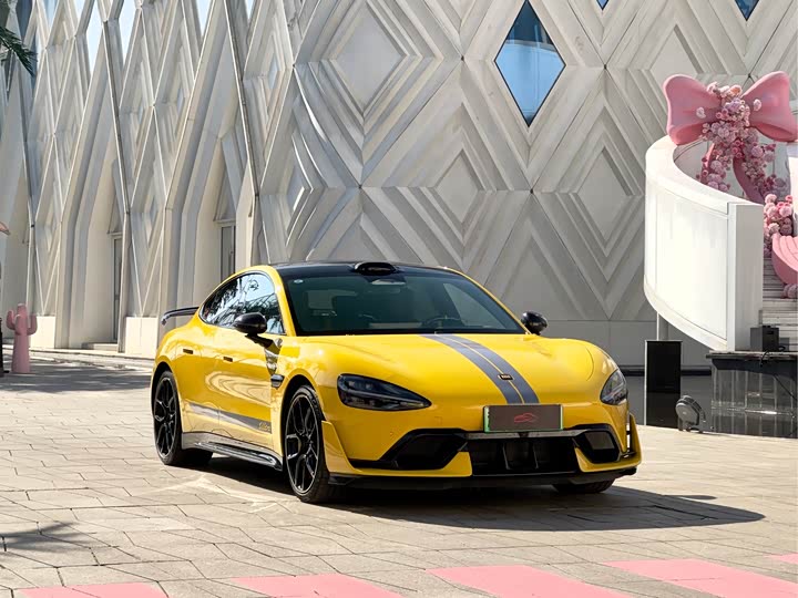 Фото 3 - Xiaomi SU7 Ultra