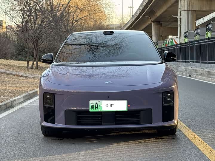 Фото 2 - LiXiang i6