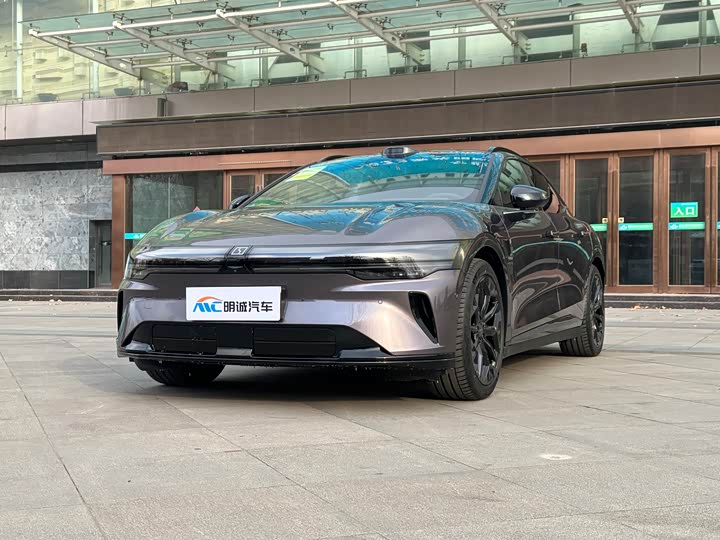 Фото 1 - Zeekr 007 GT