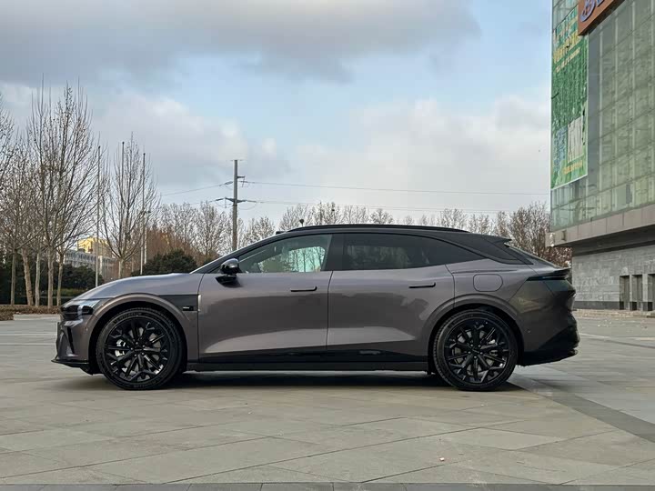 Фото 4 - Zeekr 007 GT