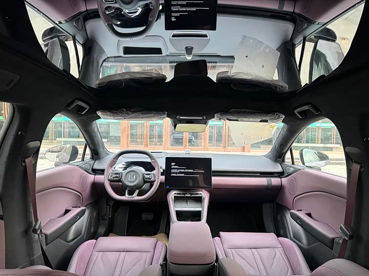 Фото 8 - Zeekr 007 GT