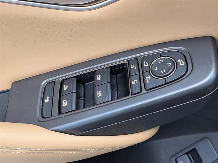 Фото 9 - BYD Song L DM-i Hybrid